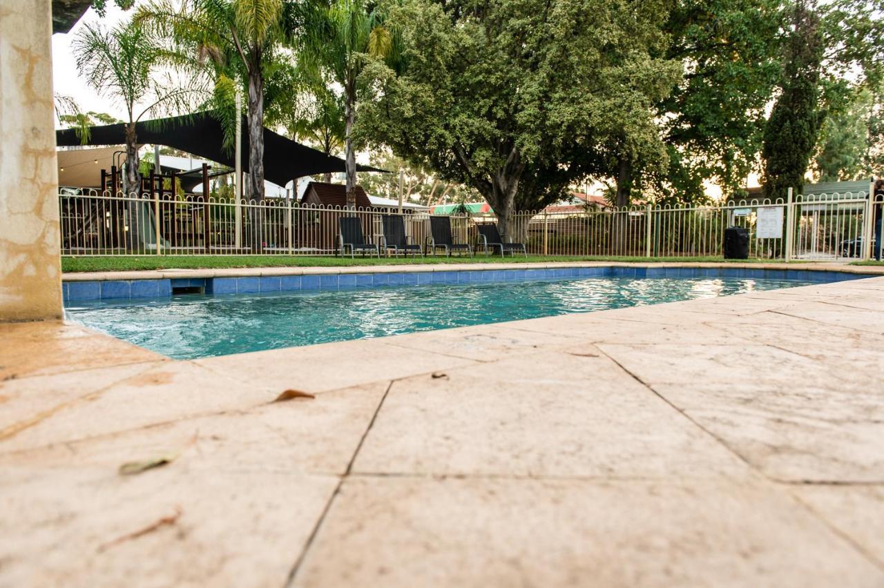 Wattle Grove Motel Perth Exterior foto
